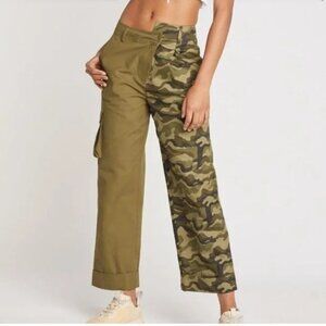 Choosy Day and Night Camo and Olive Pants Size 2